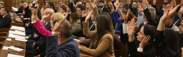 Skupština grada Beograda: I dalje sve po starom