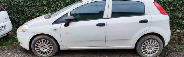 Izvršitelj prodao dva automobila NTV-a zbog duga prema REM-u