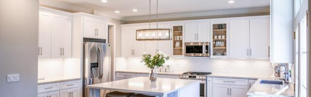 Spoj lepote i praktičnosti u uređenju kuhinje iz snova