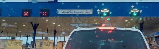 Osumnjičeni kod Preševa pokušao da odbaci oko 760 grama heroina