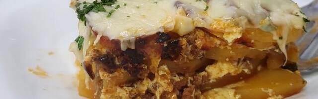 Recept za domaću musaku sa krompirom: Klasik koji uvek uspeva