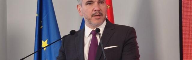 Prof. dr Obradović (SSP): Macut ne može više da bude ni premijer ni profesor.