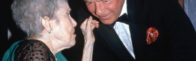 "ZNALA SAM DA JE OŽENJEN ALI...": Sinatra istovremeno IMAO ODNOSE sa 12 ŽENA! Časna sestra mu POKUCALA na vrata...