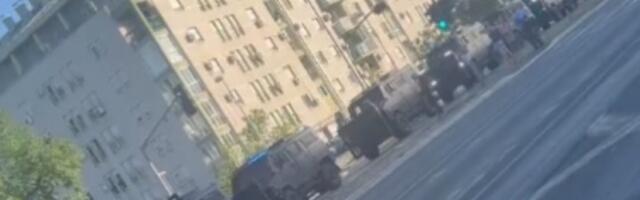 Kolona oklopnih vozila na Novom Beogradu (VIDEO)