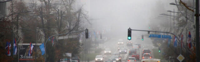 VOZAČI, OPREZ! Gusta magla na putevima, a OVO dodatno otežava vožnju!