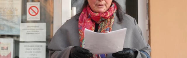 U Kraljevu održan protest zbog smene direktorke OŠ „Braća Vilotijević“