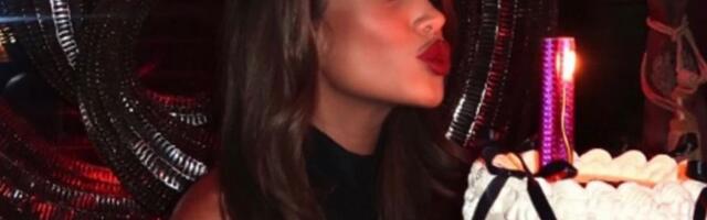 Milica Jokić slavi rođendan: Bivša Dačićeva snajka grmi u haljini i duva svećice - evo koliko godina puni