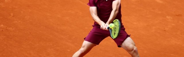 Evansovih pet minuta slave je prošlo, Kecmanović ga izbacio sa RG