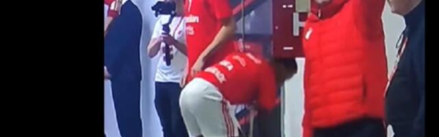Jago protiv HIDRANTA: Hit scena iz Arene (VIDEO)