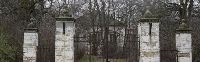 Dvorac najbogatijeg Srbina prodat po ceni stana u Beogradu: Obišli smo ga i otkrili TAJNU O LENKI DUNĐERSKI