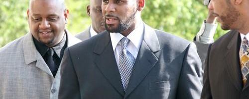 "Ja sam devojčica iz ozloglašenog snimka intimnih odnosa koji je video ceo svet: Ali to nije najgore što mi je uradio zlostavljao me je od moje 13. godine"