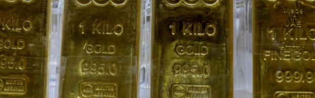 Цена злата око 4.430 долара по унци