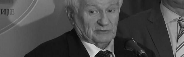 Preminuo Dragoljub Mićunović