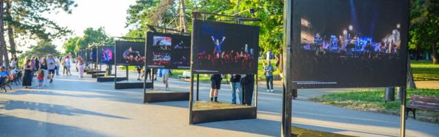 U susret velikim koncertima: Na Kalemegdanu otvorena izložba fotografija Nika Kejva i Mobija