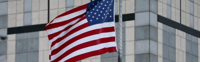 Ambasada SAD u Kijevu pozvala svoje državljane da napuste Ukrajinu