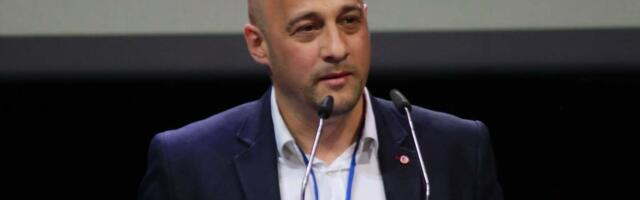 Dalibor Jekić: Iliću, pošto si Čamparevićima ukinio pravo na rad, kada krećete sa izgradnjom autobuske stanice?