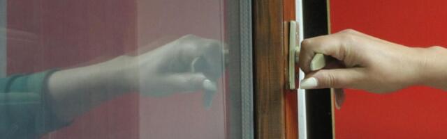 Evo kako da obnovite stara vrata i prozore: Ovo je tačna računica, reparacija ili nova stolarija?