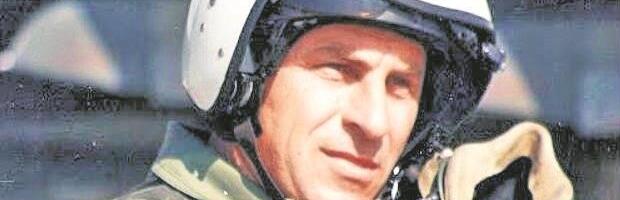 Milenko je poginuo u borbi protiv NATO eskadrile na nebu iznad Valjeva: Dan sećanja na čuvenog pilota, 27 godina od pogibije