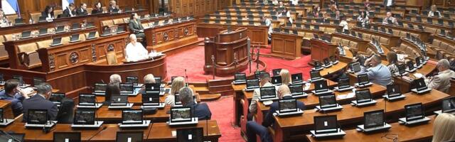 Poslanici: I treća lica su deo kampanje!