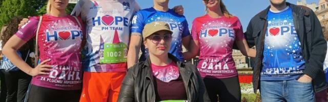 Lepa Ana u kolicima prešla maraton (FOTO)