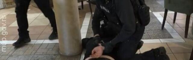 VELIKA AKCIJA MUP I VOSJKE SRBIJE! Tri osbe uhapšene zbog davanja mita i jedna za primanje