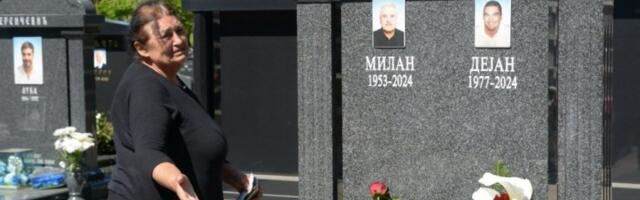 SRCE DA PREPUKNE: Miloje bi danas napunio 47 godina! Majka Rada neutešna na sinovljevom grobu, kroz suze izustila: ''ŠTO BOG NIJE UZEO MENE!?''
