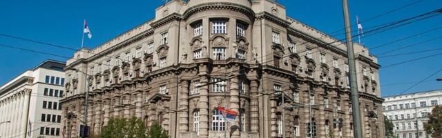 Počela vanredna sednica Vlade na kojoj prisustvuje i Vučić