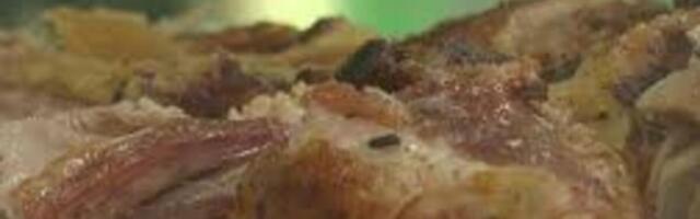 Meso od Božića vam više neće propasti: Dodajte samo jednu stvar pri podgrevanju za ukus kao prvog dana