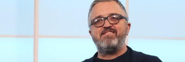 Čovek mi pisao celu noć! Vučko pokazao šok-prepisku iz svog telefona: Nisam ja za tebe...