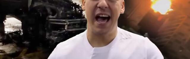 PRVO OGLAŠAVANJE BAKE PRASETA NAKON PALJENJA MERCEDESA: Jutjuber stao pored zapaljenog auta i u svom stilu se obratio javnosti (VIDEO)