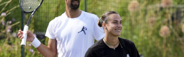 SABALENKA NE ZNA ŠTA JU JE SNAŠLO: Trenirala sa Đokovićem, pa dobila ovo... (VIDEO)