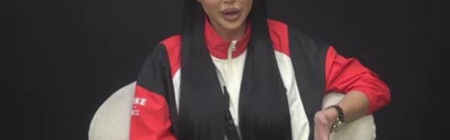 OVO JE MAJKA MAJE MARINKOVIĆ! Isplivale neviđene slike! JEDAN DETALJ ISTI KAO KOD STARLETE! (FOTO)