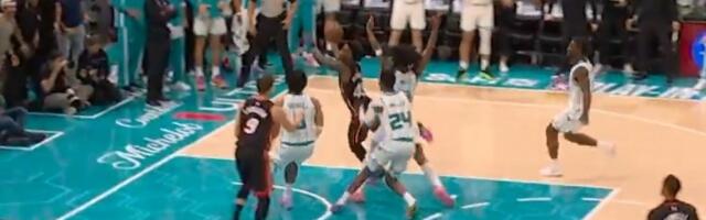 Kraj sezone za Majami i Jovića: Pogledajte dramatičnu završnicu u Šarlotu, o ovome bruji Amerika (VIDEO)