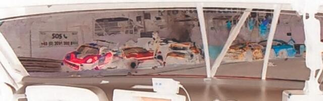 Tragedija u “Zelenom paklu”: Stravičan lančani sudar na Nirburgringu, poginuo 66-godišnji vozač – automobili leteli po stazi! /VIDEO/