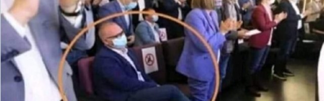 Tviteraši: Šapiću, Vesić je, ipak, gospodin!