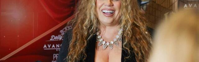 "BORIM SE VEĆ MESEC I PO DANA..." Indira Radić u lošem zdravstvenom stanju, otkrila o čemu se radi, ali nije otkazala nastup: Sve dok imam glas - radiću! VIDEO