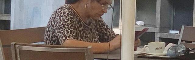 "NIJE MI VIŠE TO TO" Pevačica 6 godina Božić dočekuje sama: Nakon smrti supruga, drugačije gleda na praznike