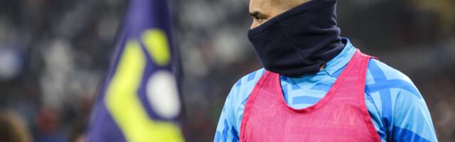 "Tokom se*sa gazio me je po licu!" Čuveni fudbaler pred sudom!