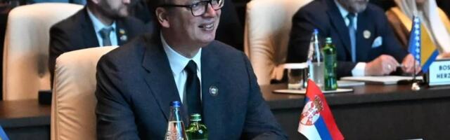Veliki aplauz za Predsednika Srbije nakon obraćanja na forumu u Bakuu