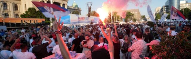 Objavljena još jedna procena koliko je ljudi bilo prisutno tokom Vučićevog govora ispred Skupštine
