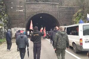 Блокаде путева у Црној Гори – тражи се повлачење Закона о председнику и нови избори