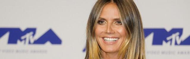 Majka i ćerka se zajedno skinule! Ne zna se koja je lepša - nije za one sa slabim srcem (VIDEO)