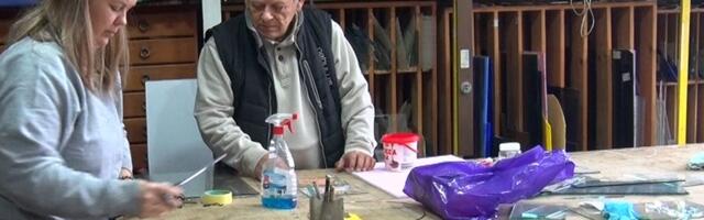 Porodična radionica Velimira Tošanića: Talenat se prenosi sa kolena na koleno (VIDEO)