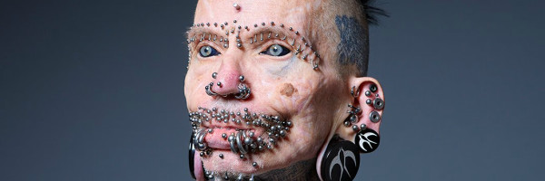 Čovek sa najviše telesnih modifikacija