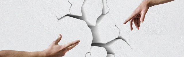 Tokom „frilenserske krize” dve inicijative za njeno rešavanje još ne komuniciraju