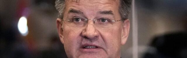 MIROSLAV LAJČAK PODNEO OSTAVKU! Isplivale mračne prepiske sa PEDOFILOM Epstajnom, dokumenti od 3 miliona strana otkrili STRAVIČNE TAJNE!