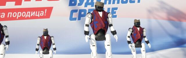 Roboti zaigrali "Moravac" na skupu: Dečak harmonikaš izveo čuveno srpsko kolo (VIDEO)