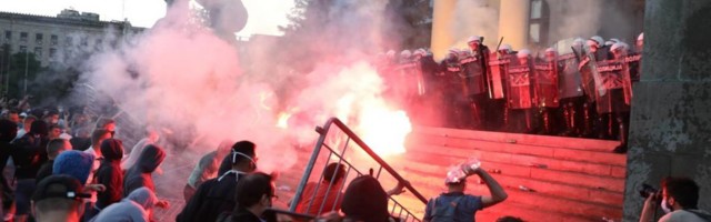 Godinu dana posle protesta, i opet se osećam glupo jer sam pomislila da je nešto moglo da se promeni