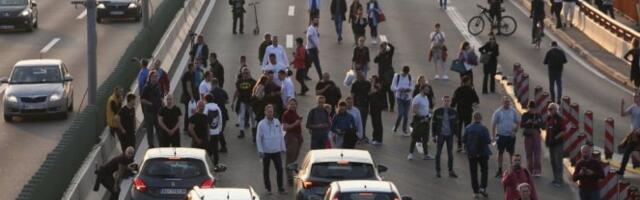 NEISTOMIŠLJENIKE NAZIVAJU KREZUBIMA, SENDVIČARIMA, RUŽNIMA! Opozicija pravi opasne podele i prezire običan narod kojem je Srbija na srcu!