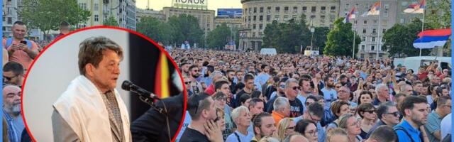 Bjela mladima: Srbija nije "malo i vaša", ona je vaša!